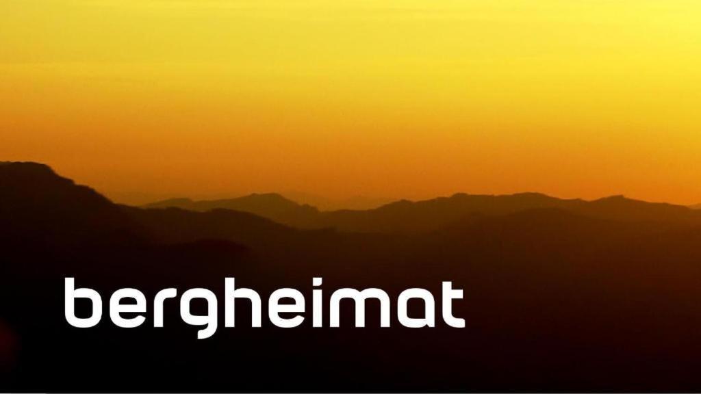 Bed And Breakfast - Die Aelplersuit Fuer Backpackers Im Berghuesli Linthal Экстерьер фото